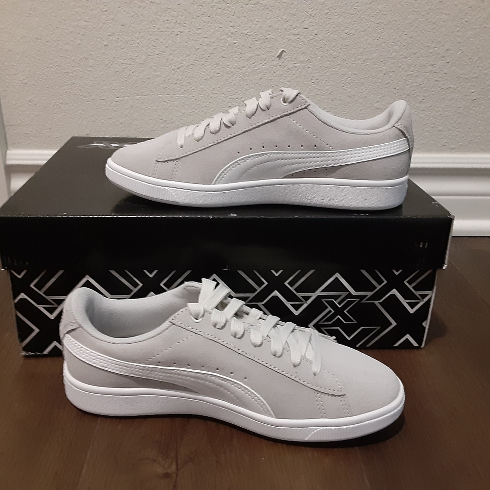 Puma - Picture 2 of 4